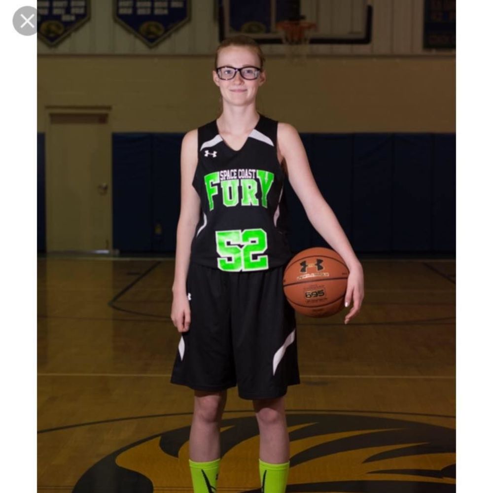 Meet your Posher, Felicia